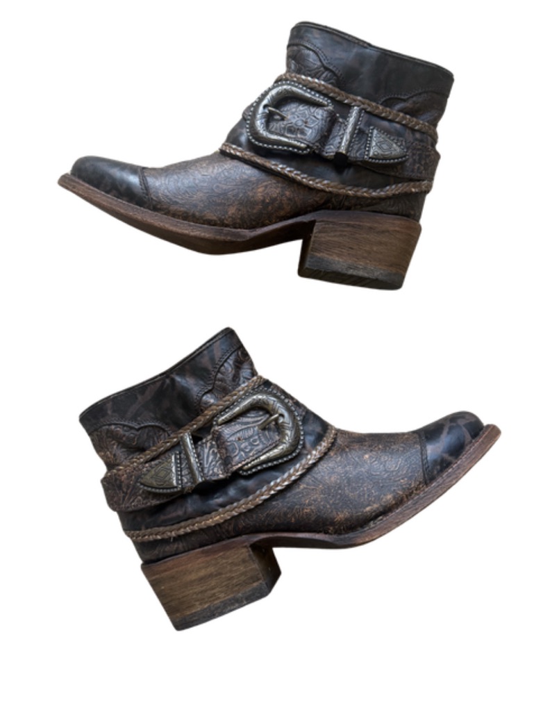 Corral Western Booties - Cowboy Ankle Boots - Distressed Leather - Heeled